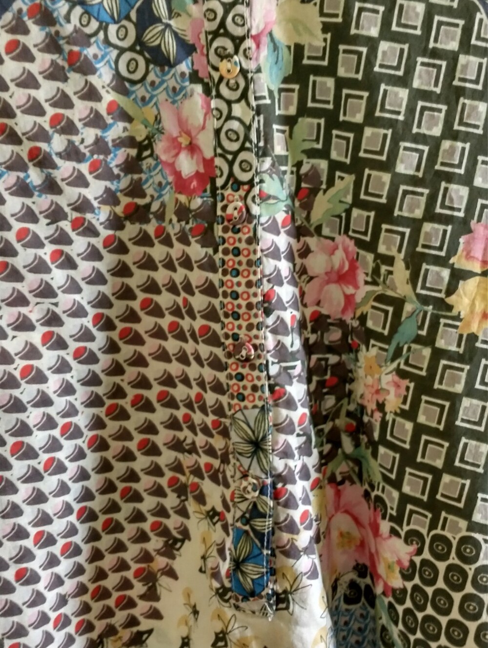 Johnny Was Multi-Color Floral & Geometric Patchwork Henley Tunic 2X - Picture 6 of 10